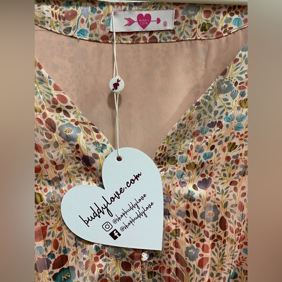 Brand New Floral Bodysuit, with Tag, Medium with Flowy Sleeves - Picture 3 of 5